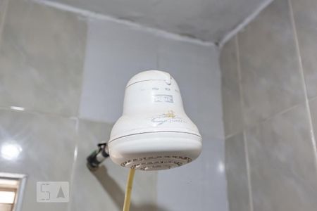 Casa à venda com 150m², 3 quartos e 2 vagasChuveiro