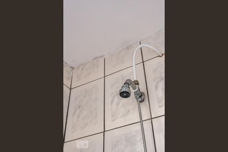 Casa à venda com 150m², 3 quartos e 2 vagasChuveiro