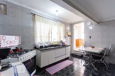 Casa à venda com 150m², 3 quartos e 2 vagasCozinha