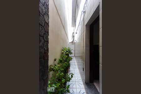 Casa à venda com 150m², 3 quartos e 2 vagasCorredor