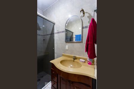 Casa à venda com 150m², 3 quartos e 2 vagasBanheiro