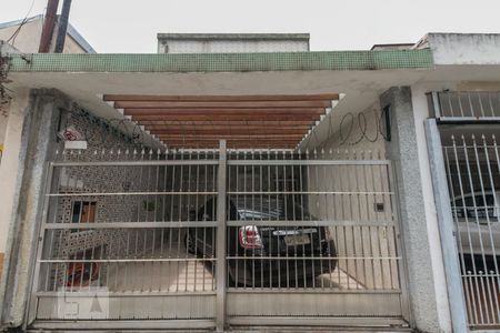 Casa à venda com 250m², 3 quartos e 2 vagasFachada