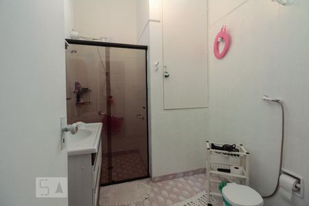 Casa à venda com 250m², 3 quartos e 2 vagasBanheiro Social