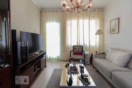 Sala de casa à venda com 3 quartos, 250m² em Vila Prudente, São Paulo