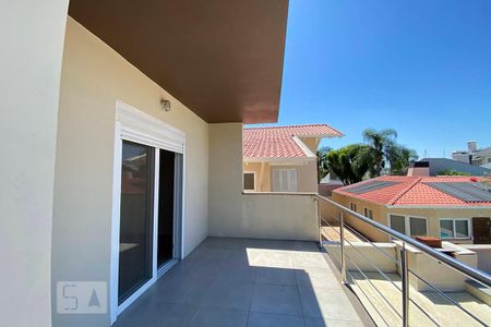 Casa para alugar com 220m², 3 quartos e 2 vagasSacada do Quarto 2