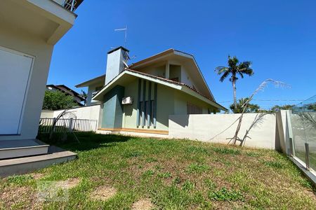 Casa para alugar com 220m², 3 quartos e 2 vagasÁrea Externa