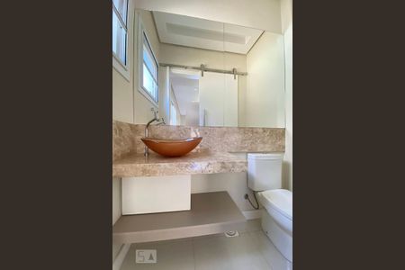 Casa para alugar com 220m², 3 quartos e 2 vagasLavabo