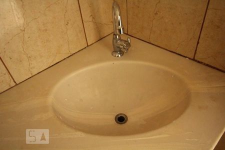 Banheiro de apartamento para alugar com 2 quartos, 50m² em Vila Celeste, São Paulo