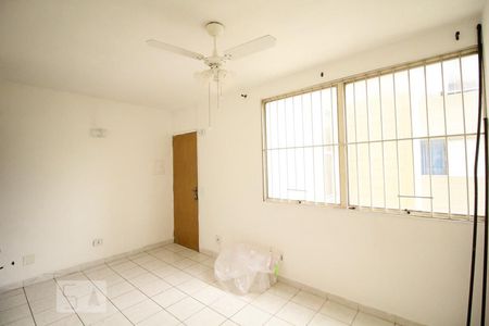 Sala de apartamento para alugar com 2 quartos, 50m² em Vila Celeste, São Paulo