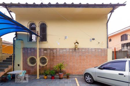 Casa à venda com 350m², 7 quartos e 4 vagas Casa à venda com 350m², 7 quartos e 4 vagasFachada