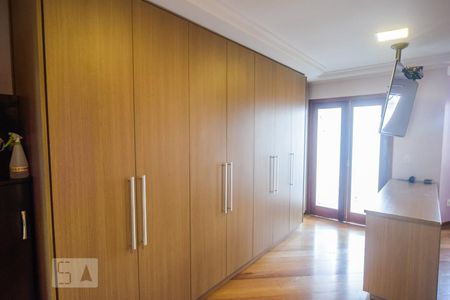 Casa à venda com 400m², 4 quartos e 8 vagasSuíte 3