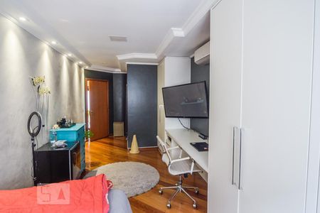 Casa à venda com 400m², 4 quartos e 8 vagasSuíte 1