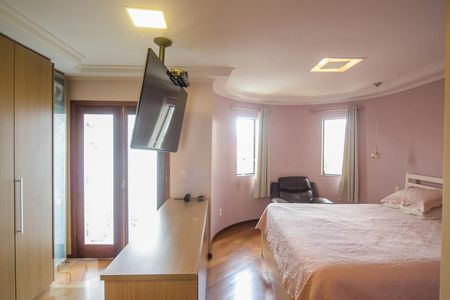 Casa à venda com 400m², 4 quartos e 8 vagasSuíte 3