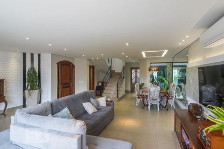Sala de casa para alugar com 4 quartos, 400m² em Jardim Textil, São Paulo