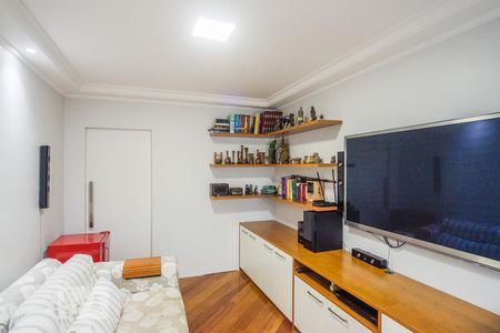 Casa à venda com 400m², 4 quartos e 8 vagasSala de TV