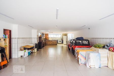 Casa à venda com 400m², 4 quartos e 8 vagasGaragem