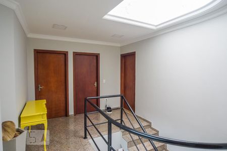 Casa à venda com 400m², 4 quartos e 8 vagasHall dos quartos