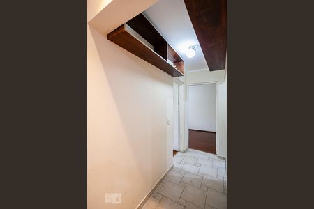 Corredor de apartamento para alugar com 3 quartos, 70m² em Vila João Ramalho, Santo André