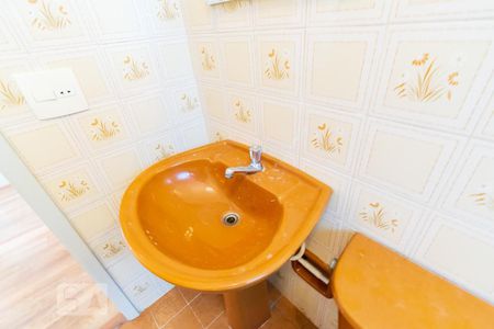 Banheiro social de apartamento à venda com 2 quartos, 50m² em Vila Santa Catarina, São Paulo