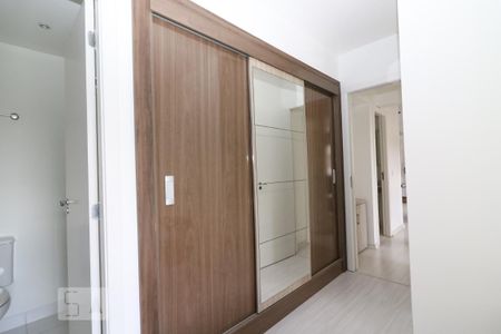 Quarto Suíte de apartamento para alugar com 2 quartos, 70m² em Vila Ipiranga, Porto Alegre