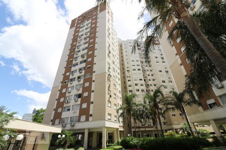 Fachada do bloco de apartamento para alugar com 2 quartos, 70m² em Vila Ipiranga, Porto Alegre