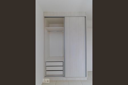 Apartamento à venda com 50m², 2 quartos e 1 vagaQuarto 02 - Armário