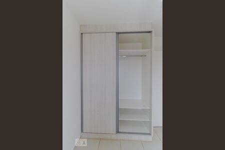 Apartamento à venda com 50m², 2 quartos e 1 vagaQuarto 02 - Armário