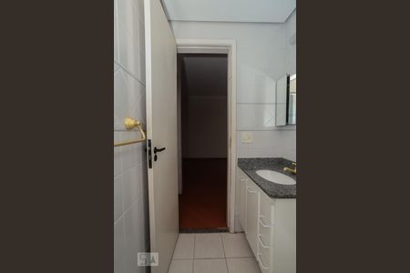 Apartamento para alugar com 58m², 2 quartos e 2 vagas Apartamento para alugar com 58m², 2 quartos e 2 vagasBanheiro