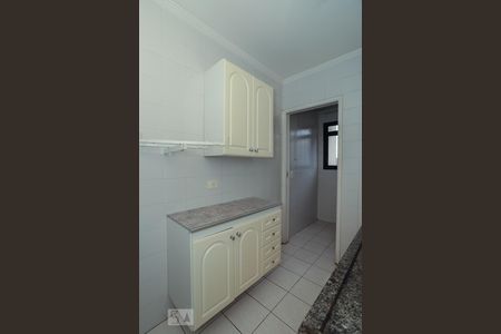 Apartamento para alugar com 58m², 2 quartos e 2 vagas Apartamento para alugar com 58m², 2 quartos e 2 vagasCozinha