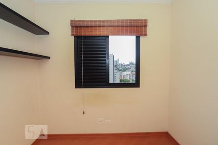 Quarto 1 de apartamento para alugar com 2 quartos, 58m² em Vila Pompéia, São Paulo
