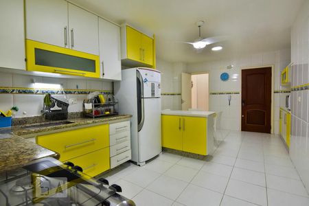 Apartamento para alugar com 142m², 3 quartos e 1 vagaCozinha