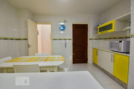 Apartamento para alugar com 142m², 3 quartos e 1 vagaCozinha