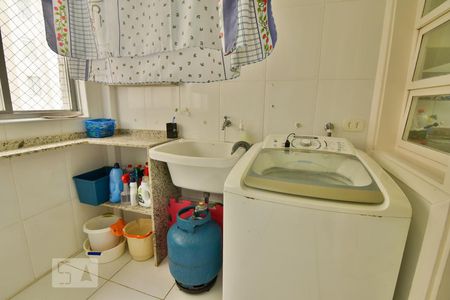 Apartamento para alugar com 142m², 3 quartos e 1 vagaÁrea de Serviço