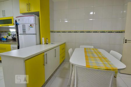 Apartamento para alugar com 142m², 3 quartos e 1 vagaCozinha