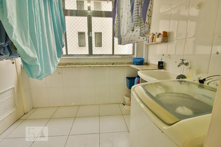 Apartamento para alugar com 142m², 3 quartos e 1 vagaÁrea de Serviço