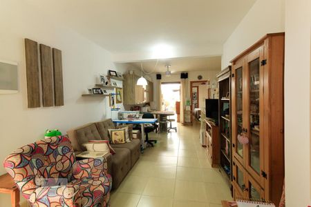 Sala de casa à venda com 2 quartos, 65m² em Aberta dos Morros, Porto Alegre