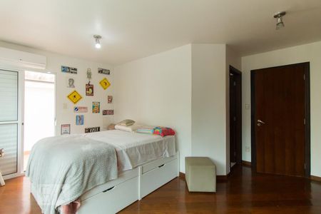 Casa para alugar com 320m², 5 quartos e 3 vagasSuíte 2