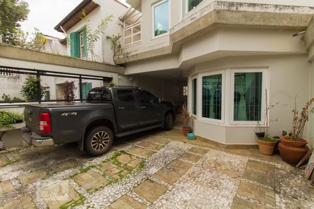 Casa para alugar com 320m², 5 quartos e 3 vagasGaragem 
