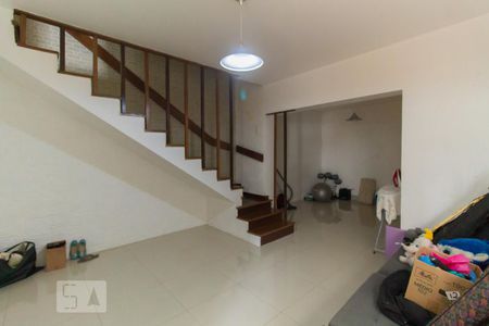 Casa para alugar com 320m², 5 quartos e 3 vagasSalão 