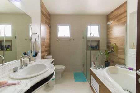 Casa para alugar com 320m², 5 quartos e 3 vagasBanheiro da Suíte 1