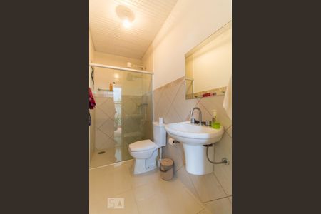 Casa para alugar com 320m², 5 quartos e 3 vagasBanheiro de Serviço