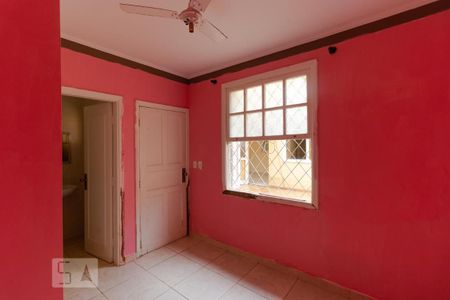 Casa à venda com 230m², 5 quartos e 4 vagasQuarto de Serviço