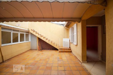 Casa à venda com 230m², 5 quartos e 4 vagasQuintal com Churrasqueira