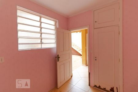 Casa à venda com 230m², 5 quartos e 4 vagasÁrea de Serviço Interna