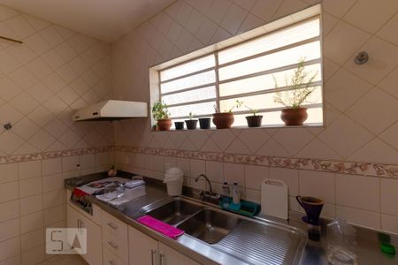 Casa à venda com 230m², 5 quartos e 4 vagasCozinha