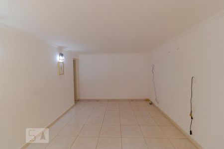Casa à venda com 230m², 5 quartos e 4 vagasSuíte 02