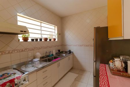 Casa à venda com 230m², 5 quartos e 4 vagasCozinha