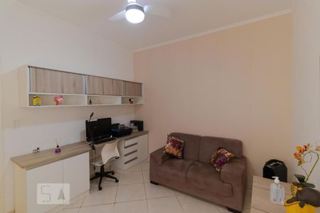 Casa à venda com 230m², 5 quartos e 4 vagasQuarto 01