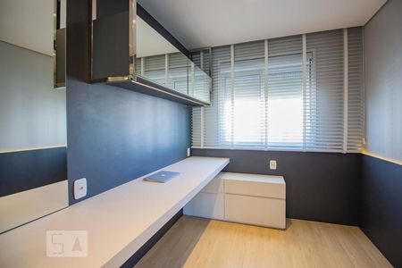 Quarto  de apartamento para alugar com 2 quartos, 80m² em Passo D’areia, Porto Alegre