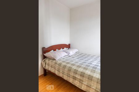 Quarto 1 de apartamento para alugar com 2 quartos, 48m² em Parque Novo Mundo, São Paulo